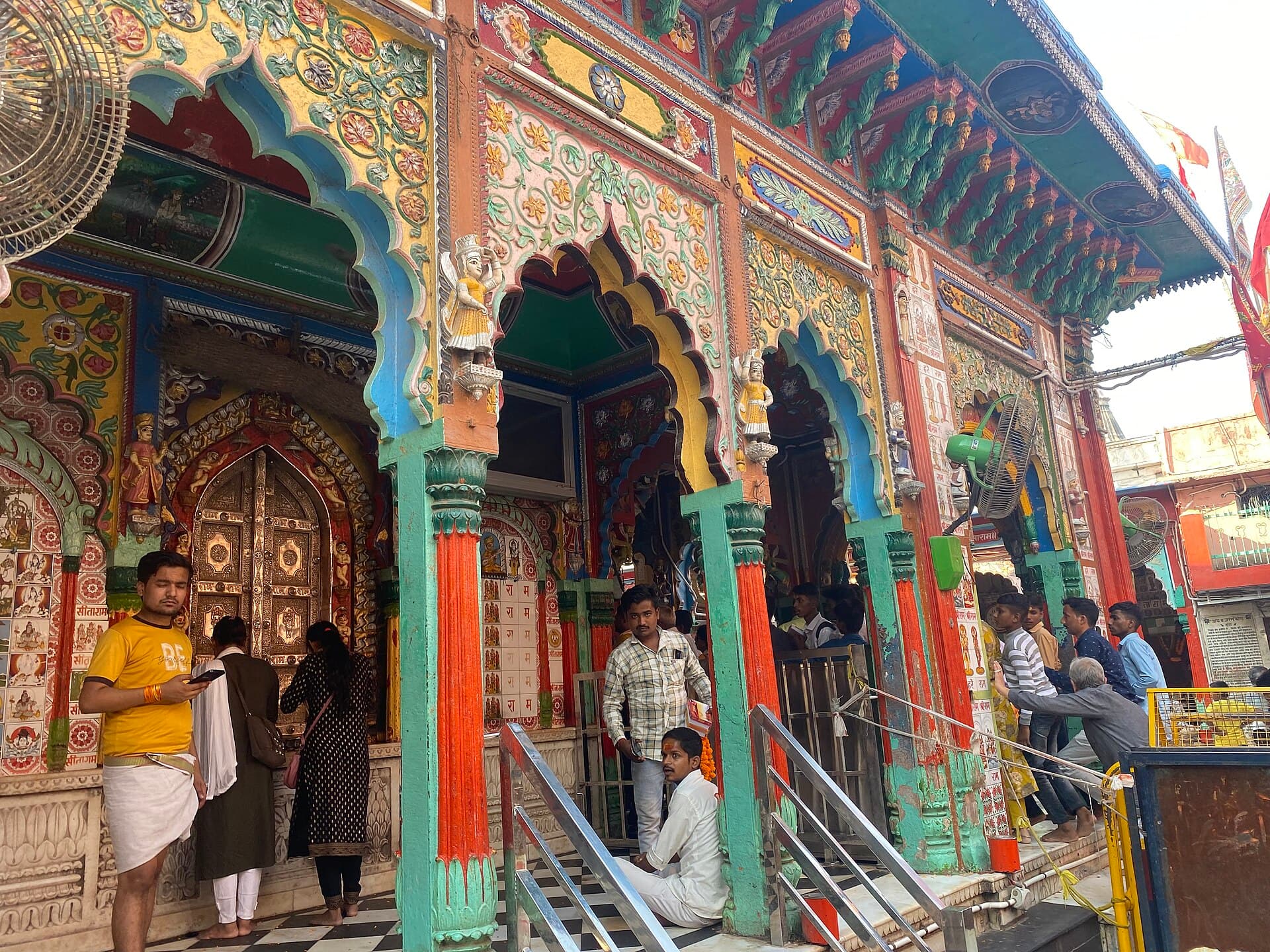 Hanuman Garhi temple, Ayodhya